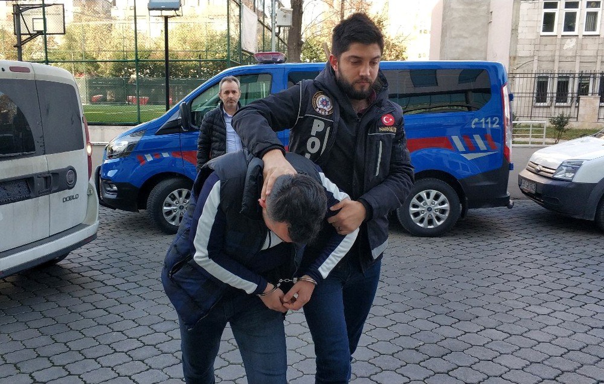 Uyuşturucu ticaretinden gözaltına alındı