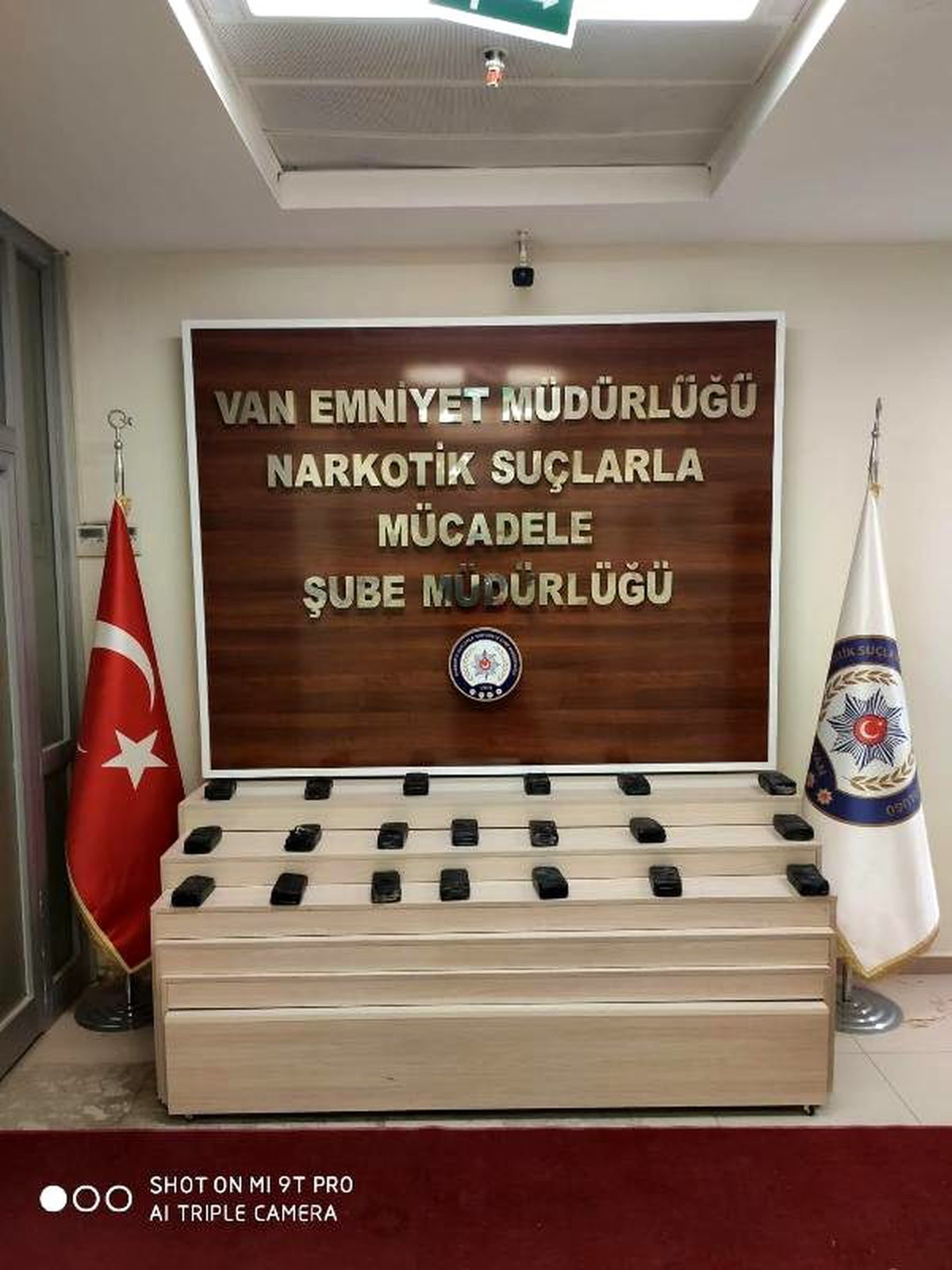 Valizinde 10,5 kilo eroin ele geçirilen yolcu tutuklandı
