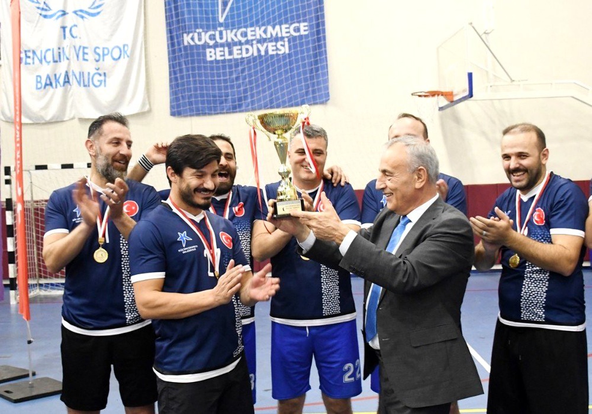 Voleybol turnuvası şampiyonu belli oldu