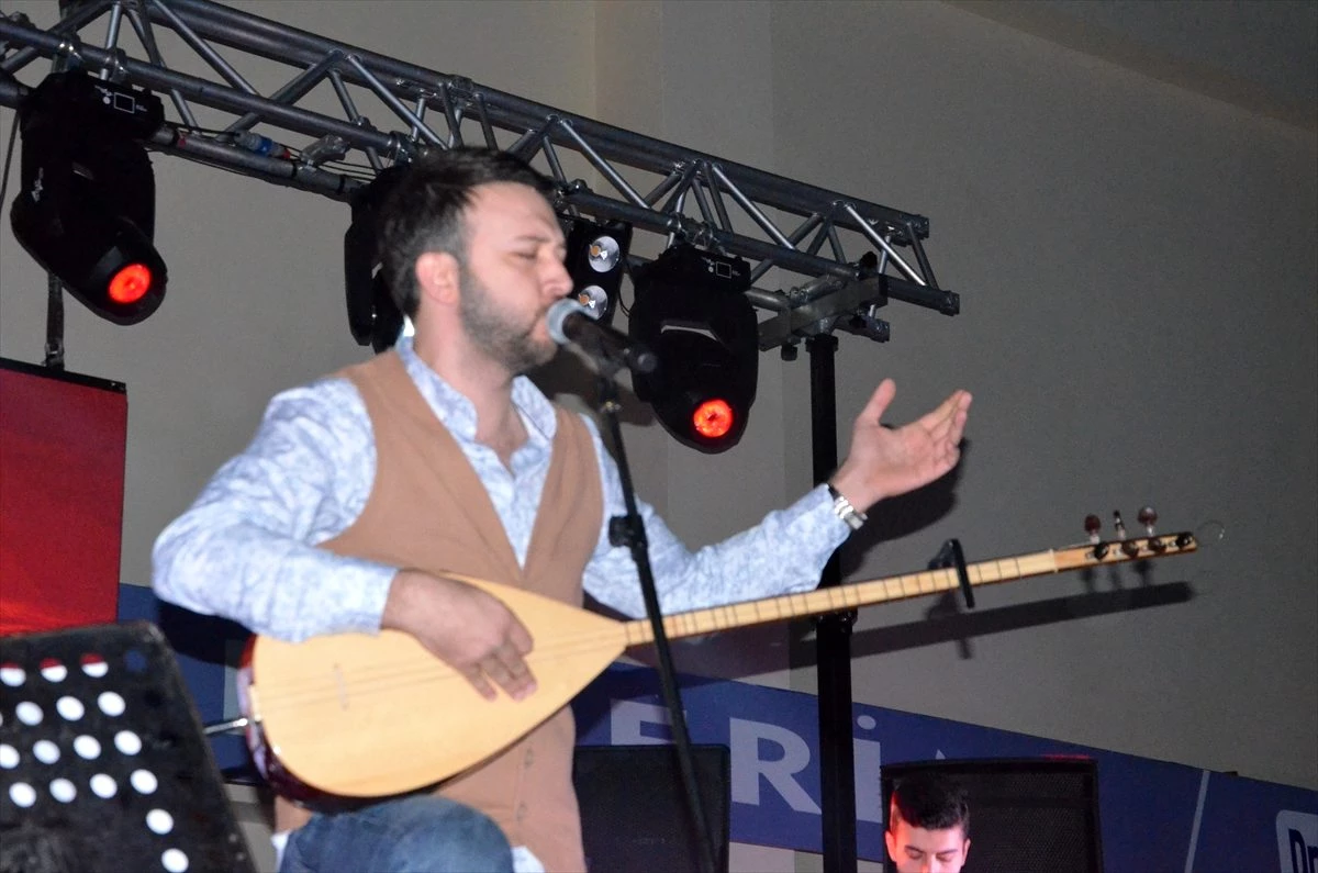 Bafra\'da Ahmet Şafak konseri düzenlendi