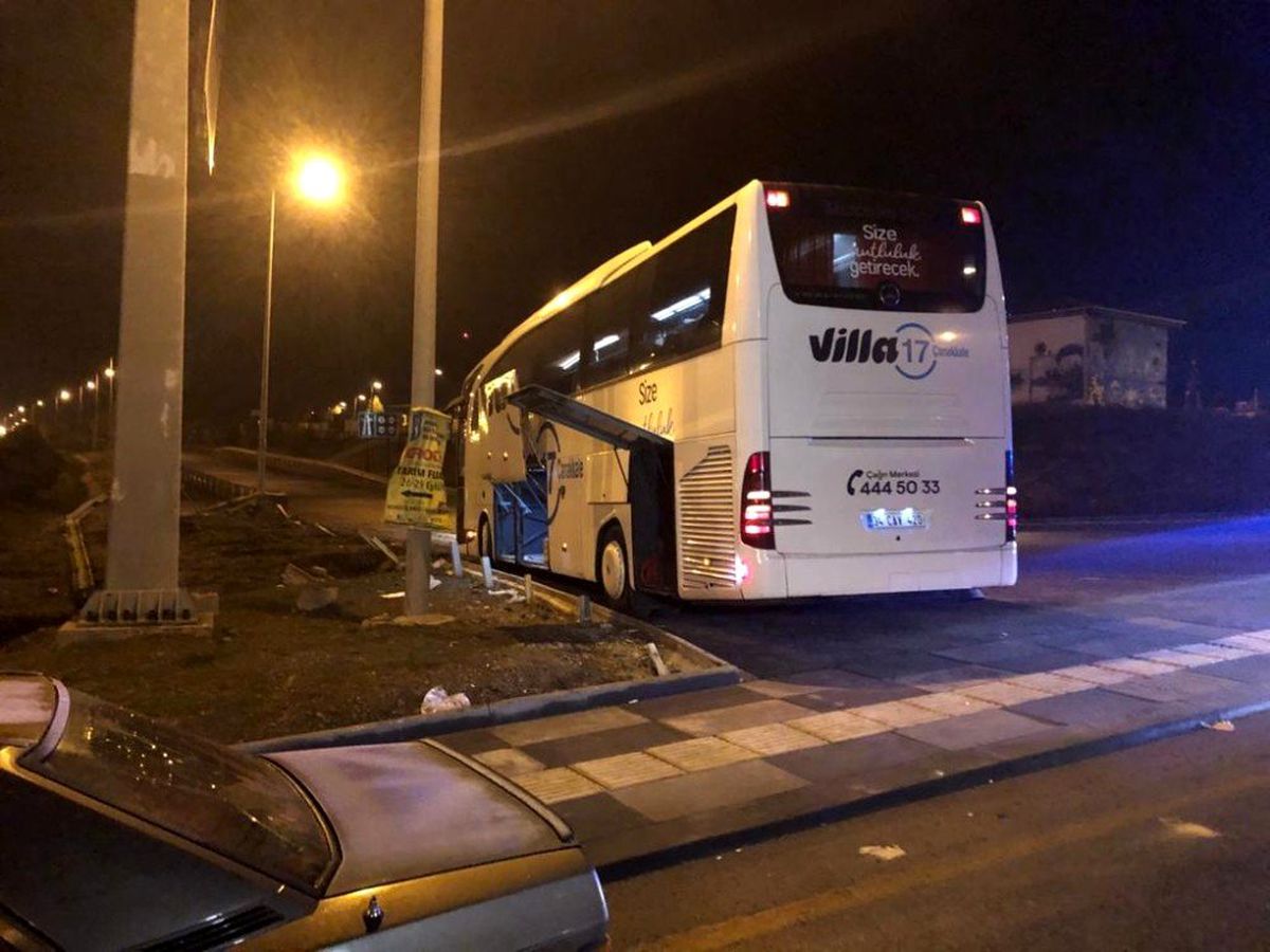 Başkent\'te otobüs kazaları: 1\'i ağır 11 yaralı