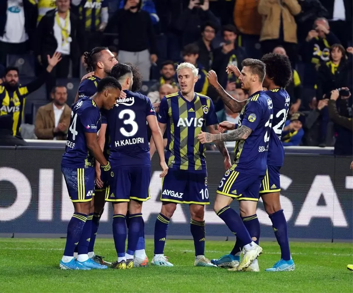 Fenerbahçe, iç sahada Beşiktaş\'a kaybetmiyor