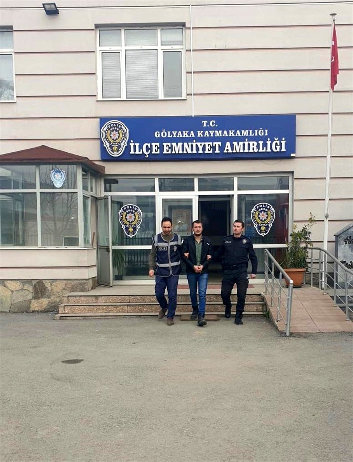 İSKİ şantiyesinden demir çalan şüpheli tutuklandı