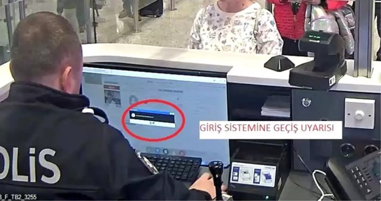 İstanbul\'daki havalimanlarında göçmen kaçakçılığı operasyonu: 3\'ü polis, 4 kişi tutuklandı