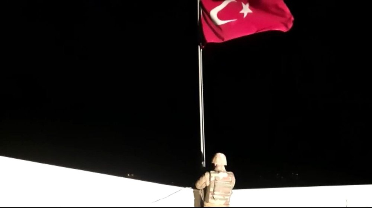 Jandarma en uzun gecede, en uzun nöbette huzuru sağlıyor