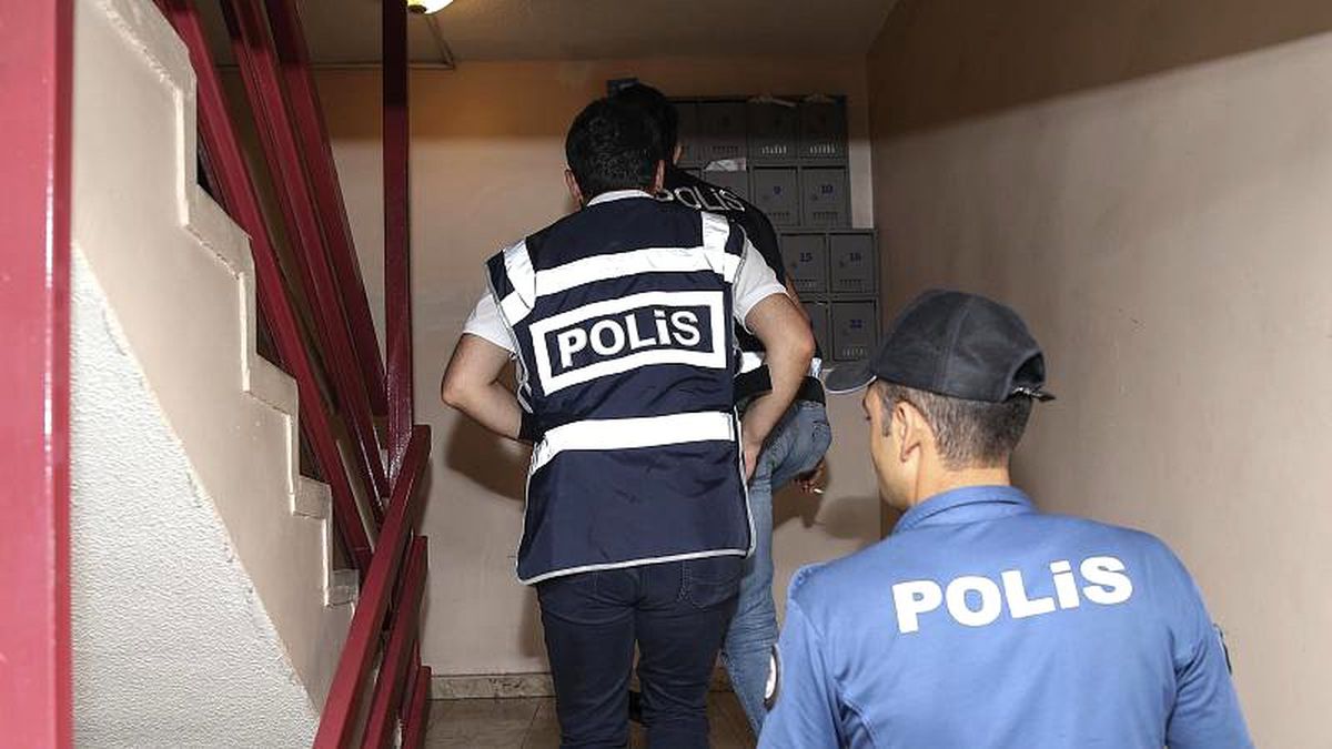Katarlılara arazi satma vaadiyle \'Çiftlik Bank\' benzeri dolandırıcılık çetesine operasyon düzenlendi