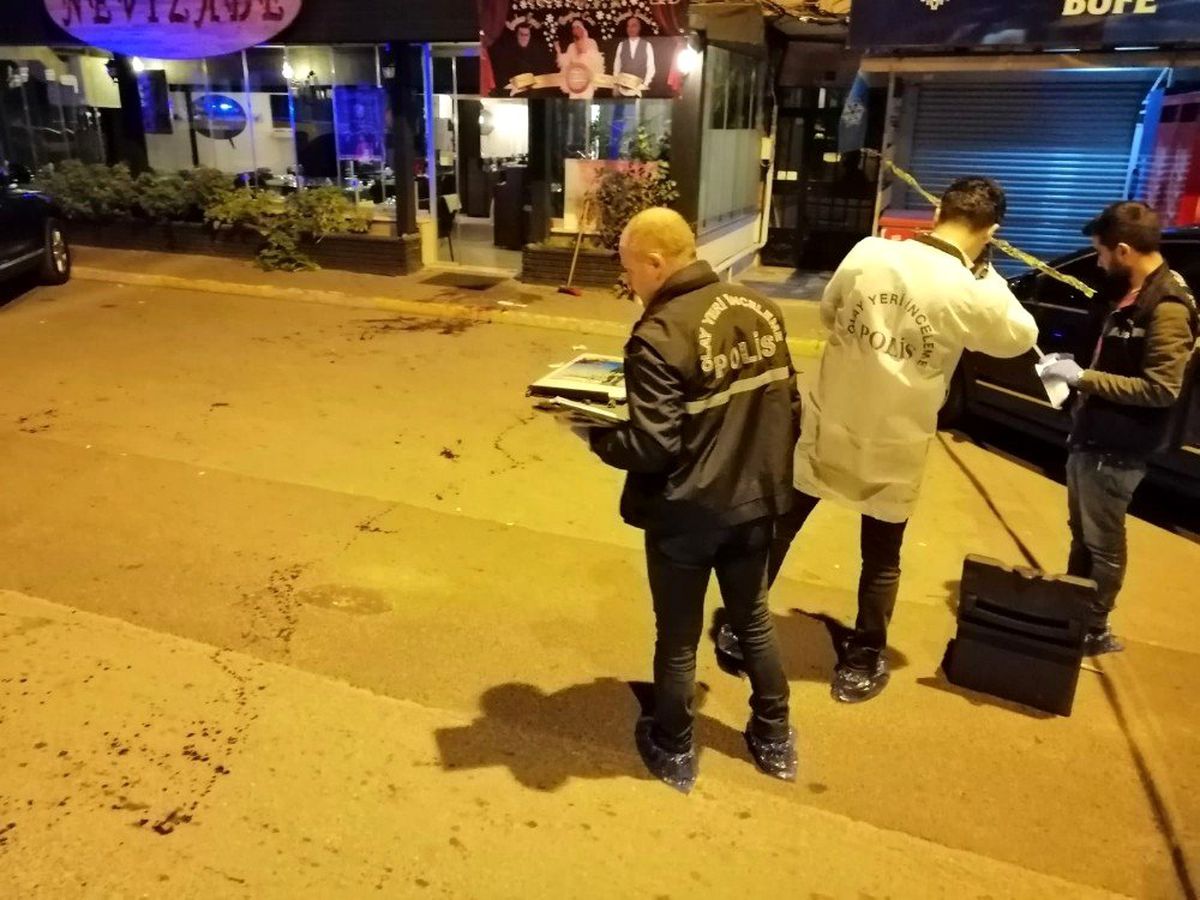 Maltepe\'de bıçaklı kavgada bir kişi ağır yaralandı