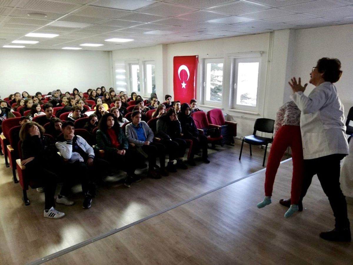 Öğrencilere "İlkyardım Farkındalık Eğitimi" verilmeye başladı