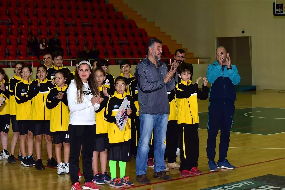 Osmaniye\'de, ANALİG yıldızlar basketbol grup müsabakaları başladı