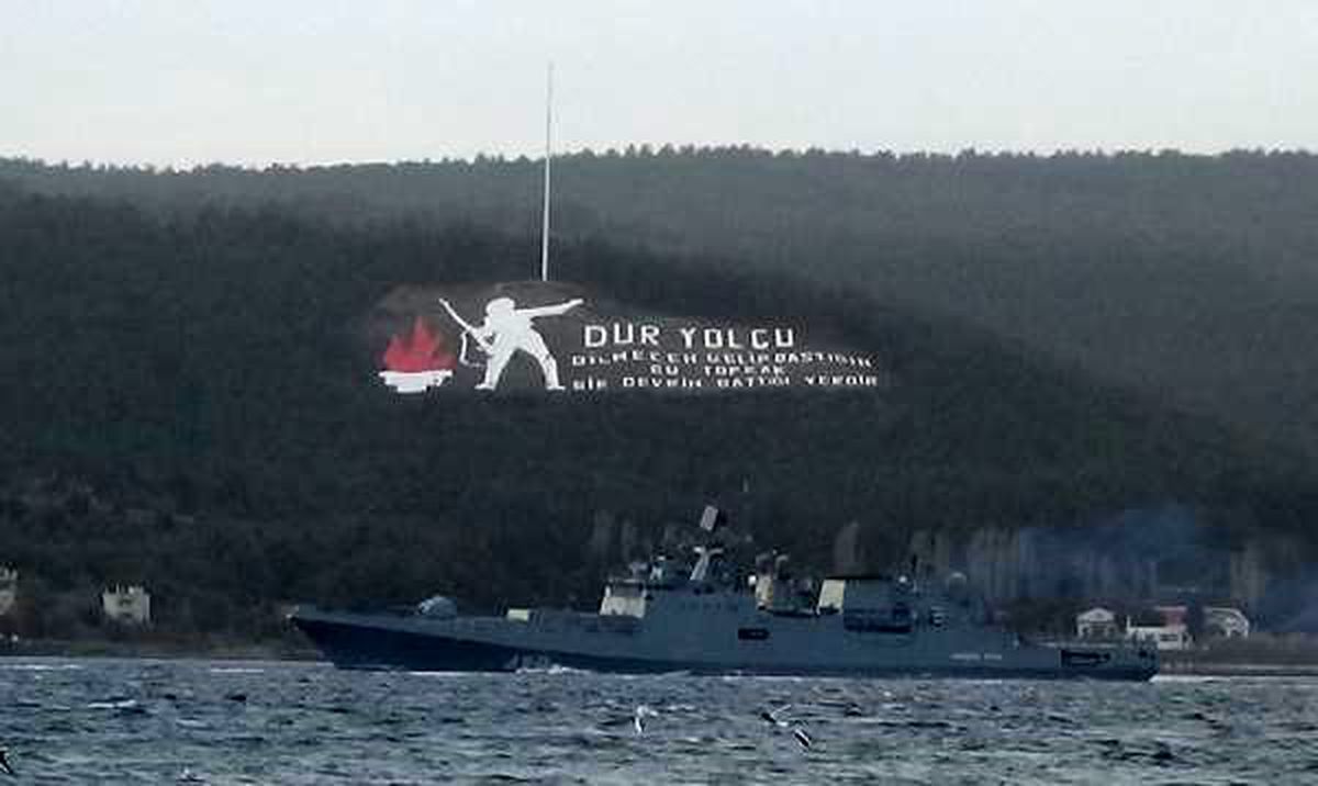 Rus savaş gemisi Admiral Essen, Çanakkale Boğazı\'ndan geçti