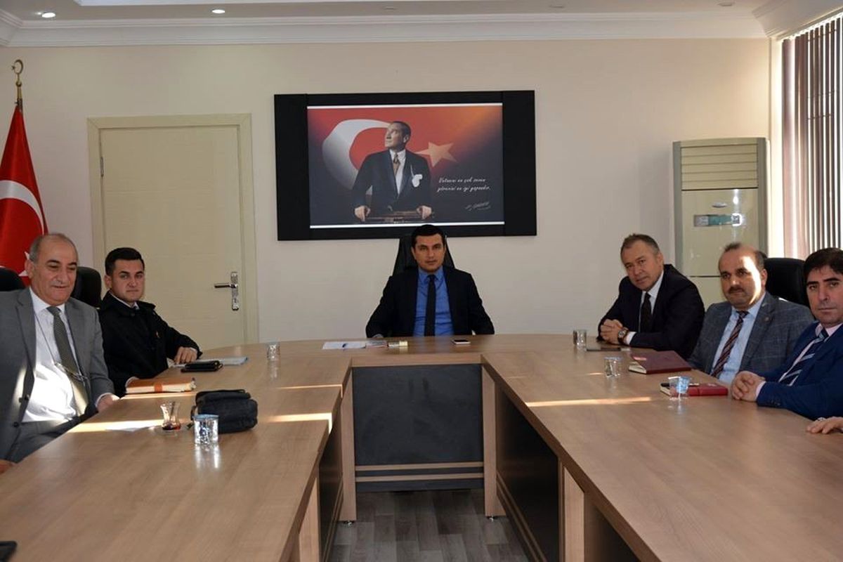 Selendi\'de \'Kadına Yönelik Şiddetle Mücadele Toplantısı\' Yapıldı