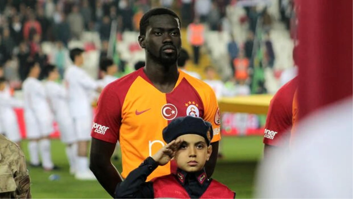 Ndiaye Trabzonspor\'a imza atıyor!