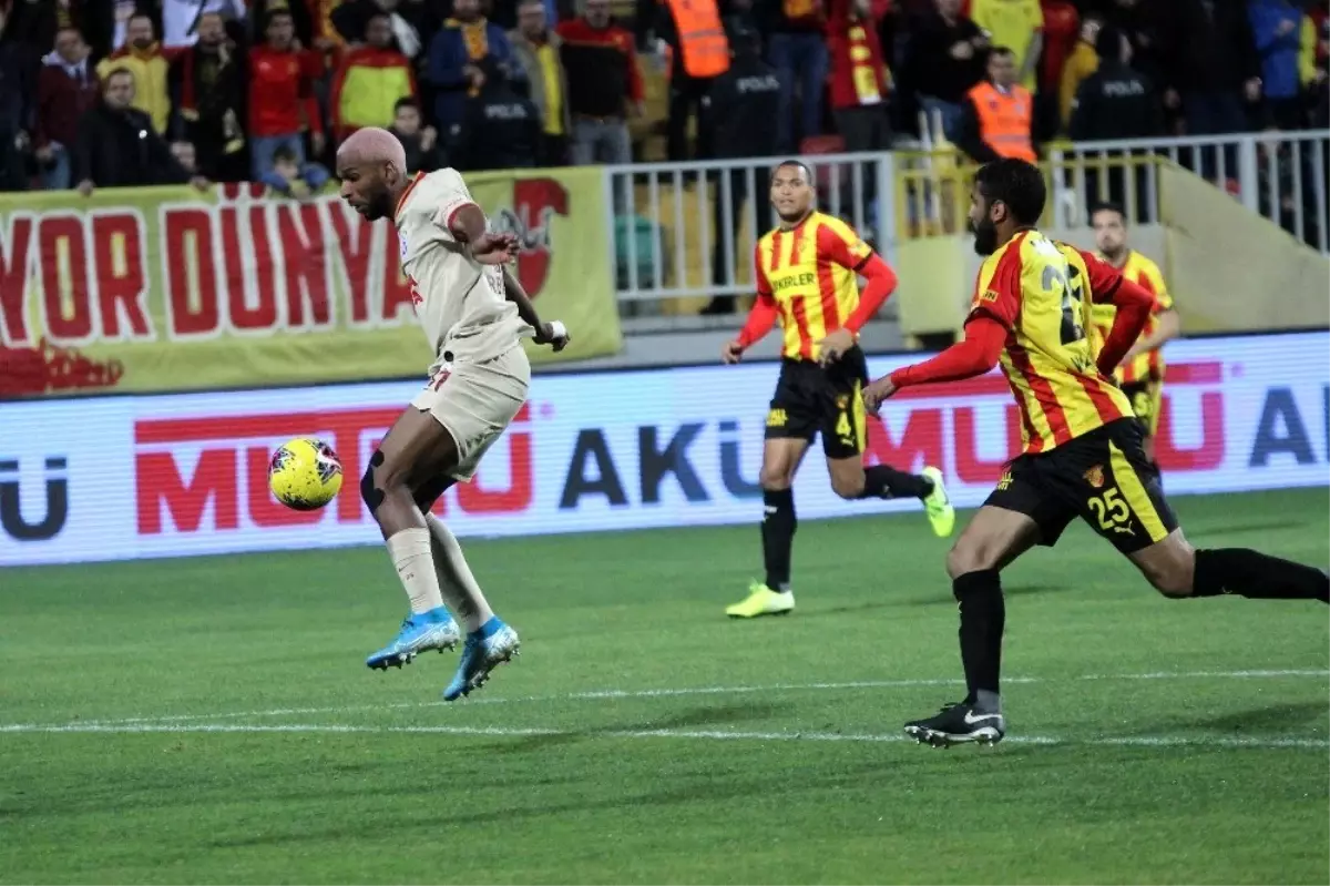 Süper Lig: Göztepe: 1 - Galatasaray: 1 (Maç devam ediyor)