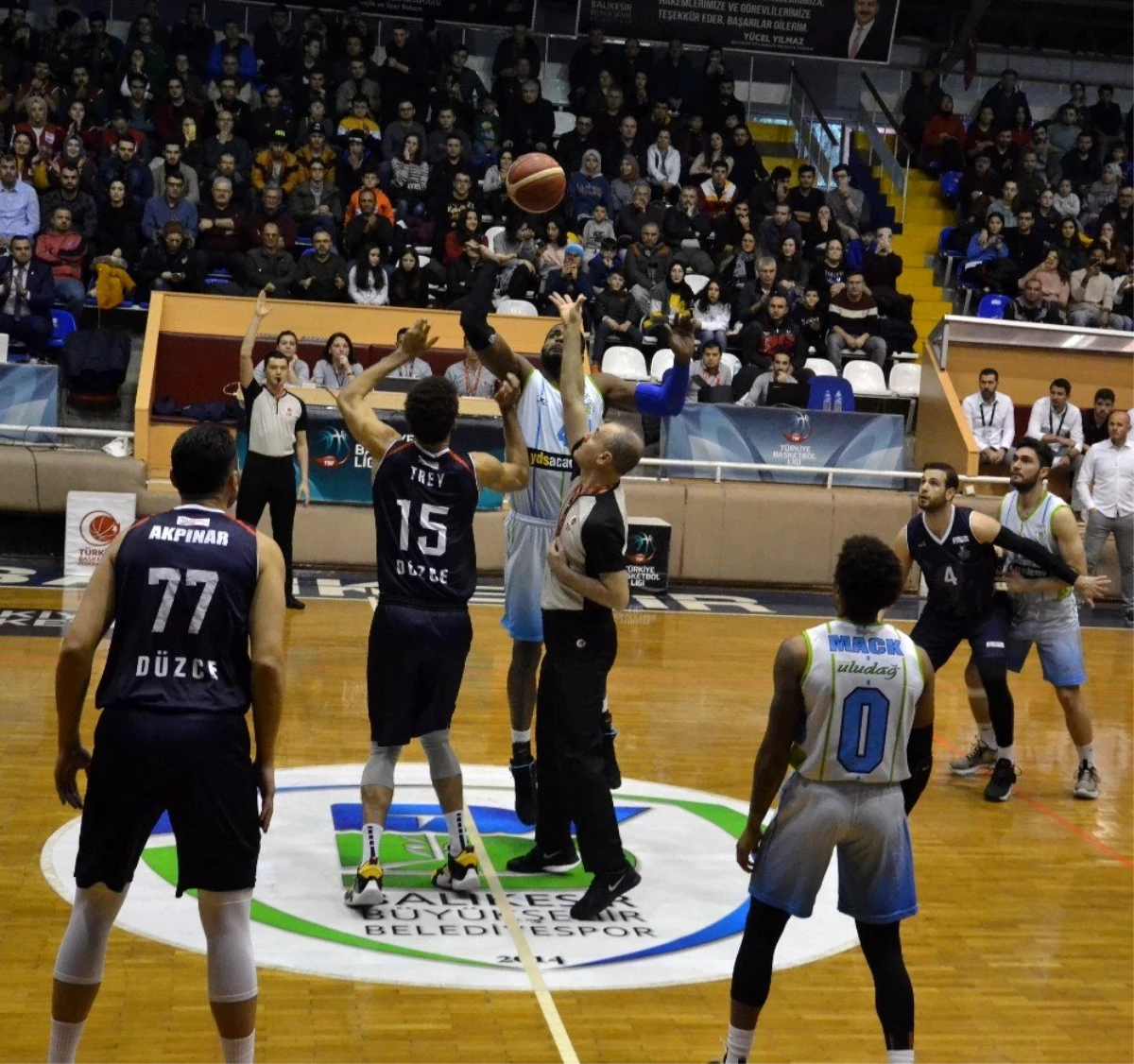 Türkiye Basketbol Ligi: Balıkesir Büyükşehir Belediyespor: 84 - Düzce Belediyespor: 79