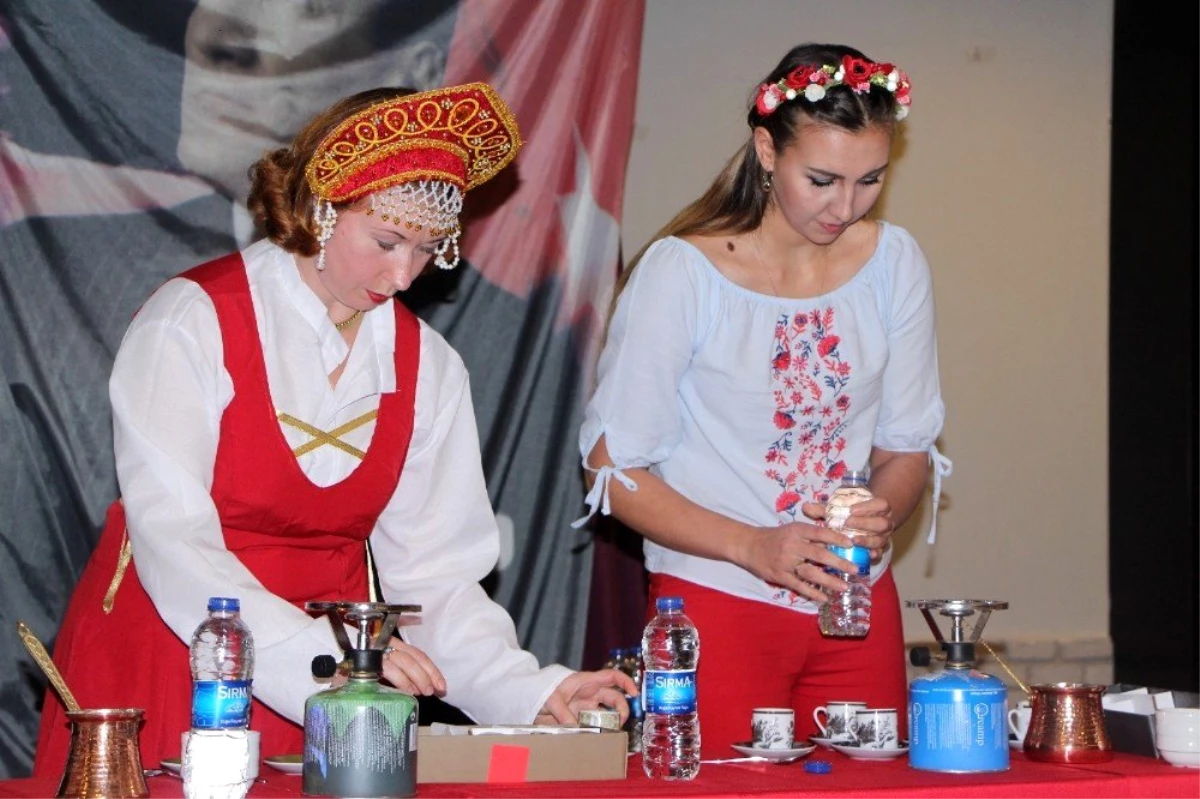 Yabancı gelinler, Türk kahvesi yapmak için yarıştı