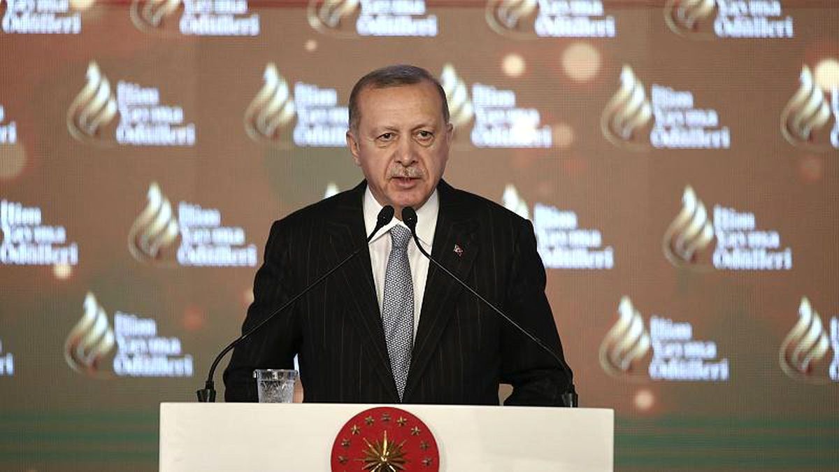 Erdoğan: 80 binin üzerinde İdlibli kardeşimiz ülkemiz sınırına doğru göçe başladı
