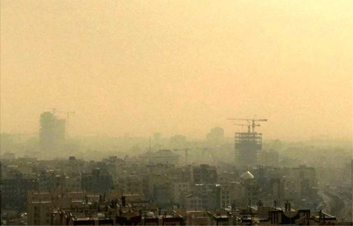 İran\'da hava kirliliği nedeniyle eğitime yine ara verildi