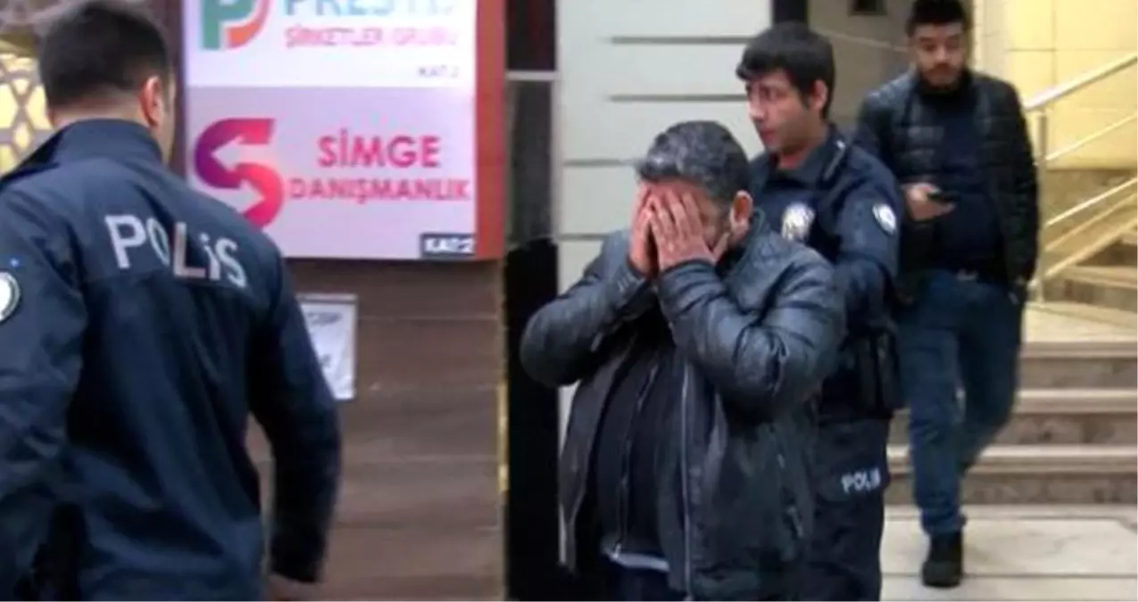 Karısını bıçaklayan Cezayirli polise teslim oldu