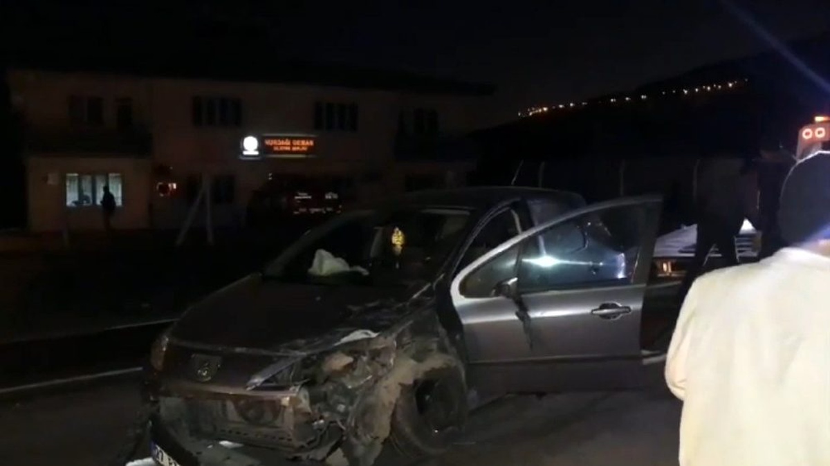 Nurdağı\'nda trafik kazası: 2\'si çocuk 6 yaralı