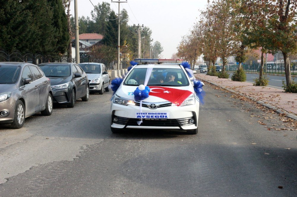 Polis sirenleri bu defa şehidin kızı için çaldı