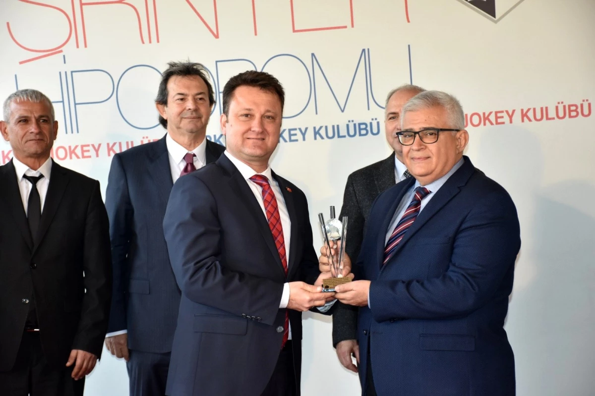 Başkan Serdar Aksoy Geleneksel Kubilay Koşusu\'na katıldı