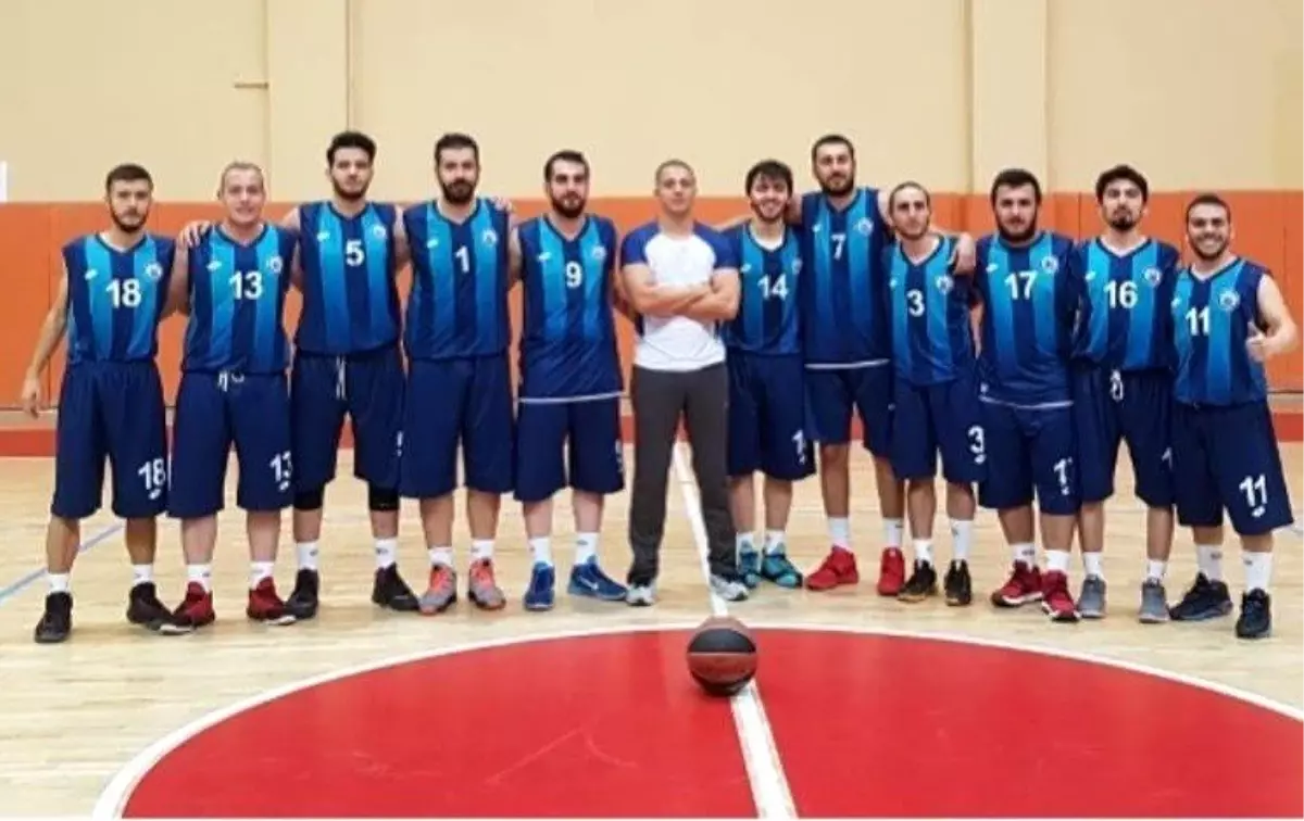 Bayburt Üniversitesi basketbol erkek takımı ikinci oldu