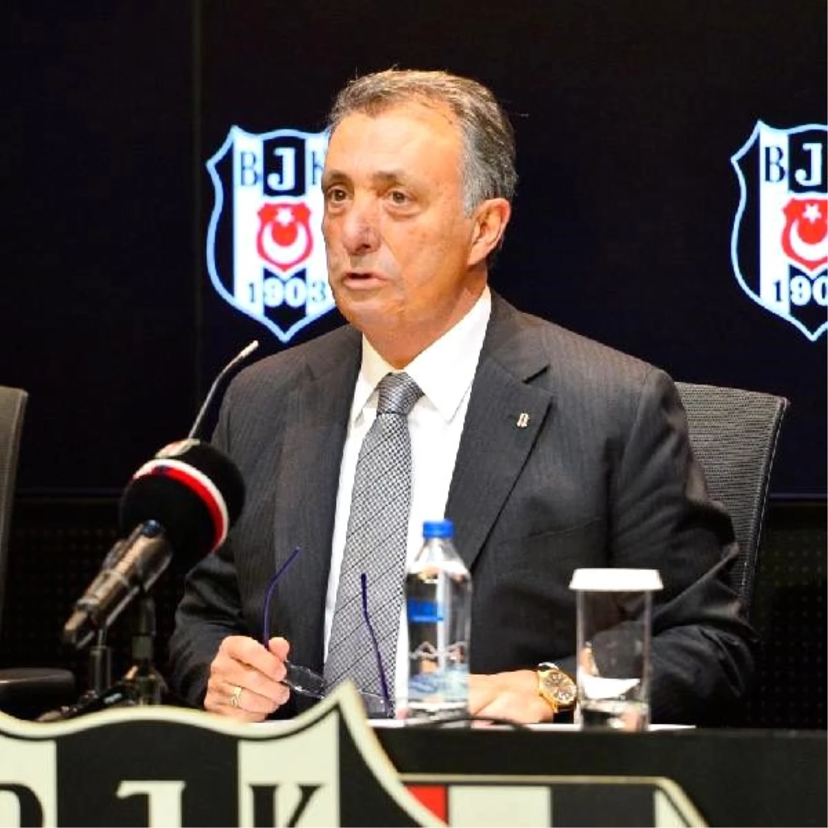 Beşiktaş Başkanı Çebi: Bedeli ne olursa olsun adil bir futbol için savaşacağız