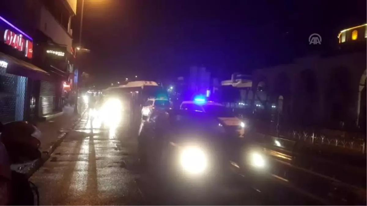 Beyoğlu\'ndaki trafik kazası ulaşımı aksattı