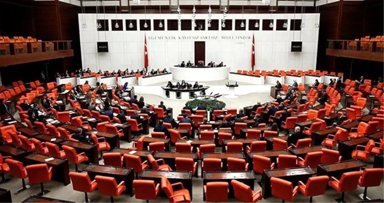 Eski bakan Rifat Serdaroğlu\'nun yeni parti kuracağı iddia edildi