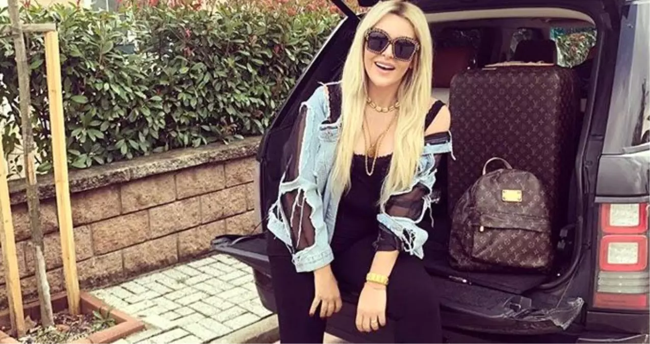 Fenomen Selin Ciğerci, mini elbisesiyle kalça dansı yaptı