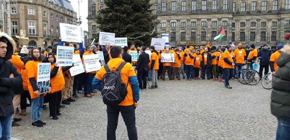 FETÖ\'den Hollanda\'da Türkiye karşıtı protesto