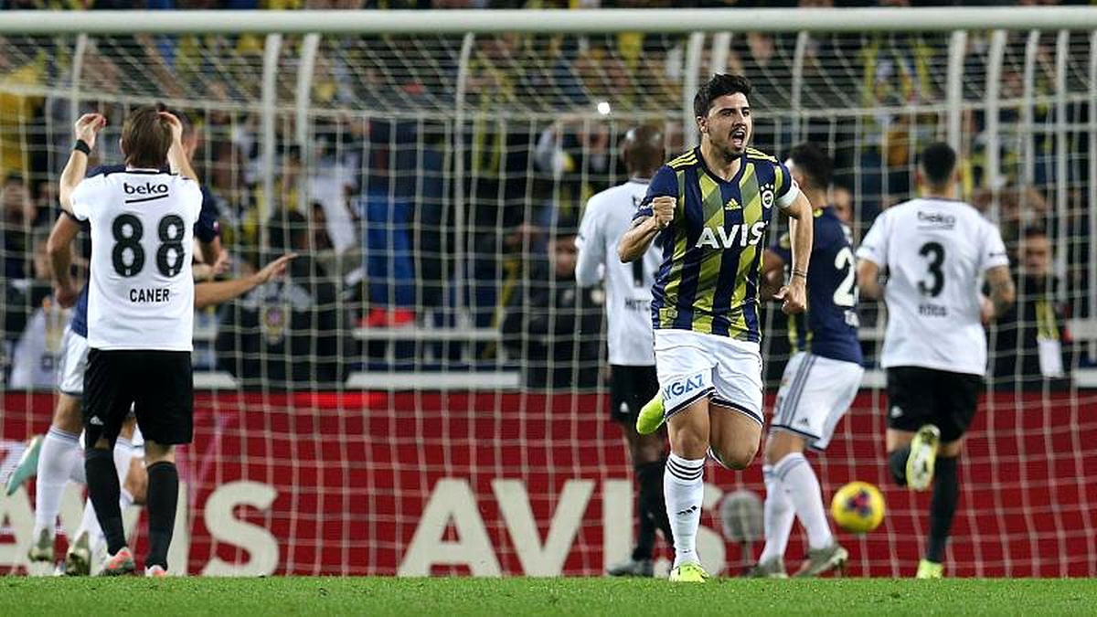 Haftanın derbisinde Fenerbahçe Beşiktaş\'ı 3-1 mağlup etti