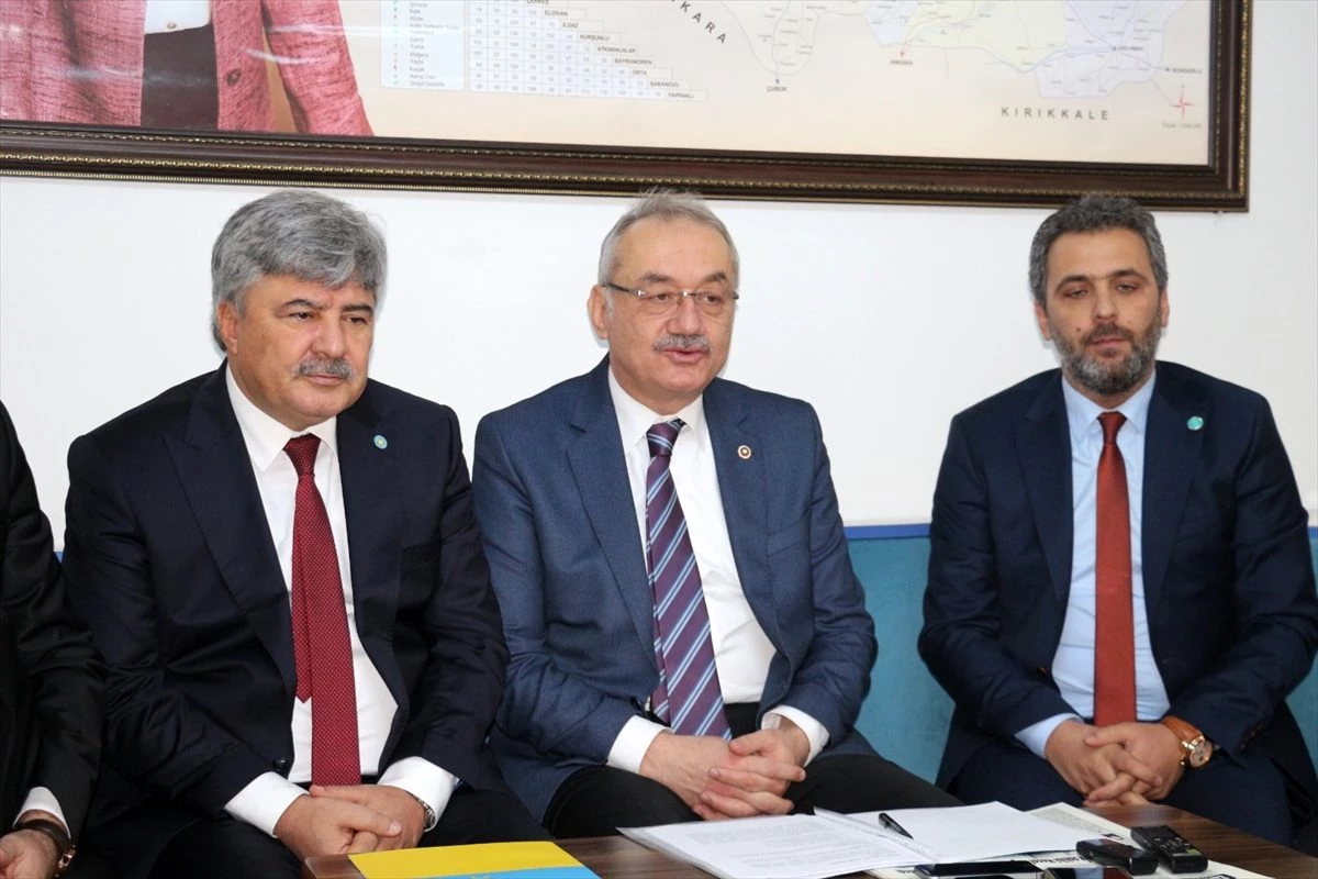 İYİ Parti Genel Başkan Yardımcısı Tatlıoğlu: "Milletin menfaatleri neyse onun üzerinde duruyoruz"