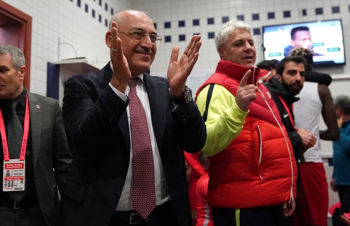 Mehmet Büyükekşi: "Amacımız Türk futbolunda önemli bir yer tutmak"