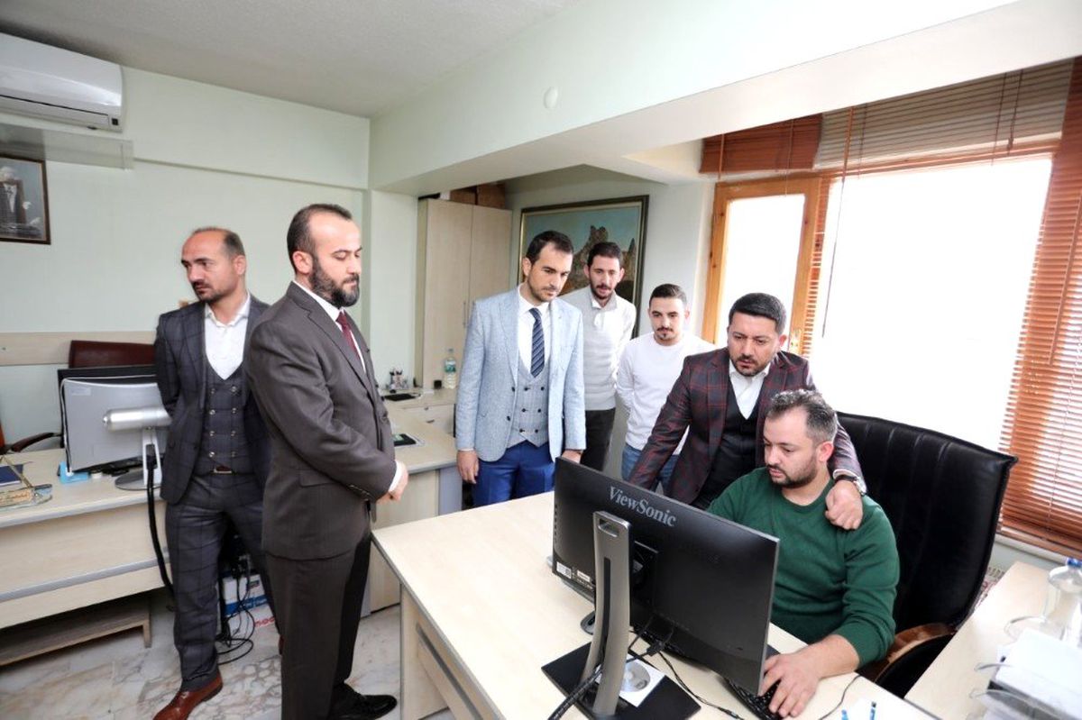 Nevşehir Belediye Başkanı Arı, hizmet birimlerini ziyaret etti