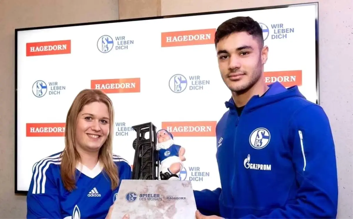 Schalke 04\'de ayın oyuncusu Ozan Kabak