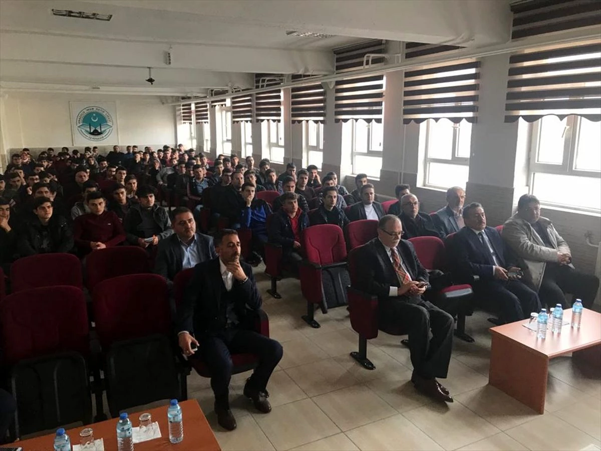 Seydişehir\'de öğrencilere TÜBİTAK konferansı verildi