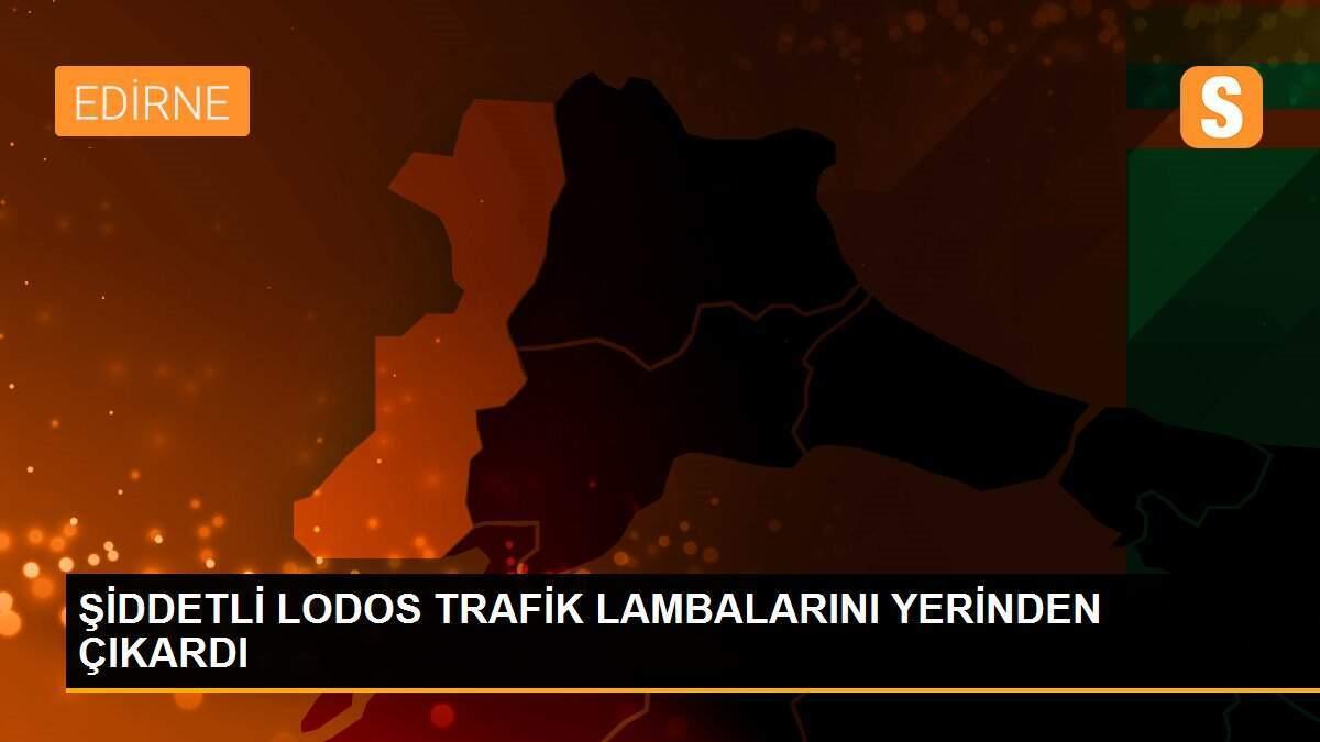ŞİDDETLİ LODOS TRAFİK LAMBALARINI YERİNDEN ÇIKARDI