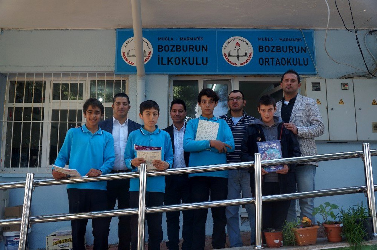 Spor kulübünden öğrencilere kitap yardımı