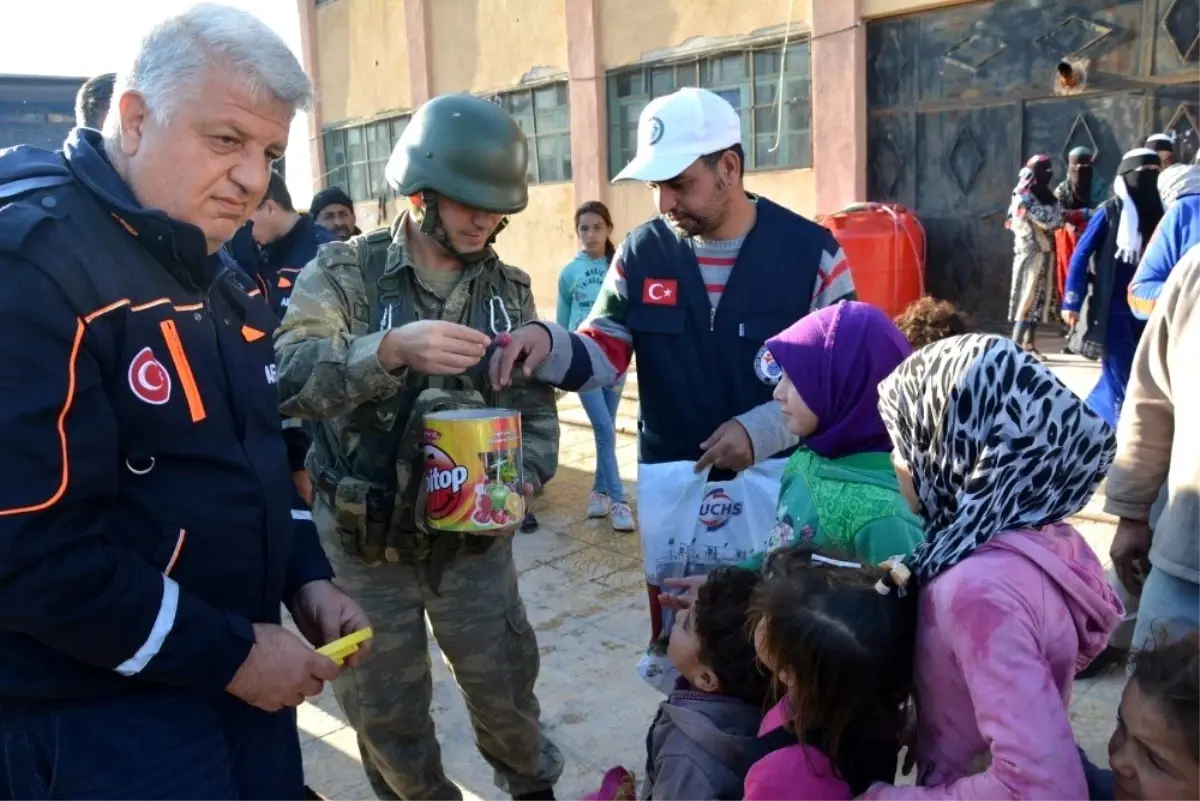 Suriyeliler güvenli bölgelere akın ediyor