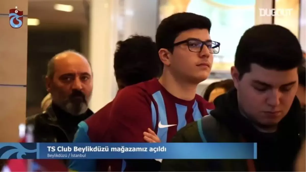 Trabzonspor Beylikdüzü\'nde Yeni TS Club Mağazasını Açtı