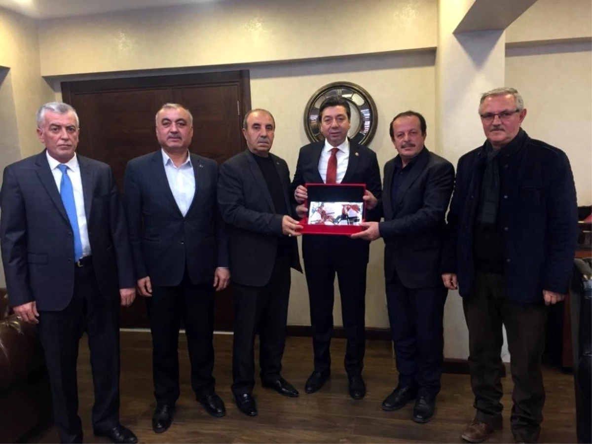 Anadolu Şehit Aileleri Derneğinden Milletvekili Mustafa Kendirli\'ye ziyaret