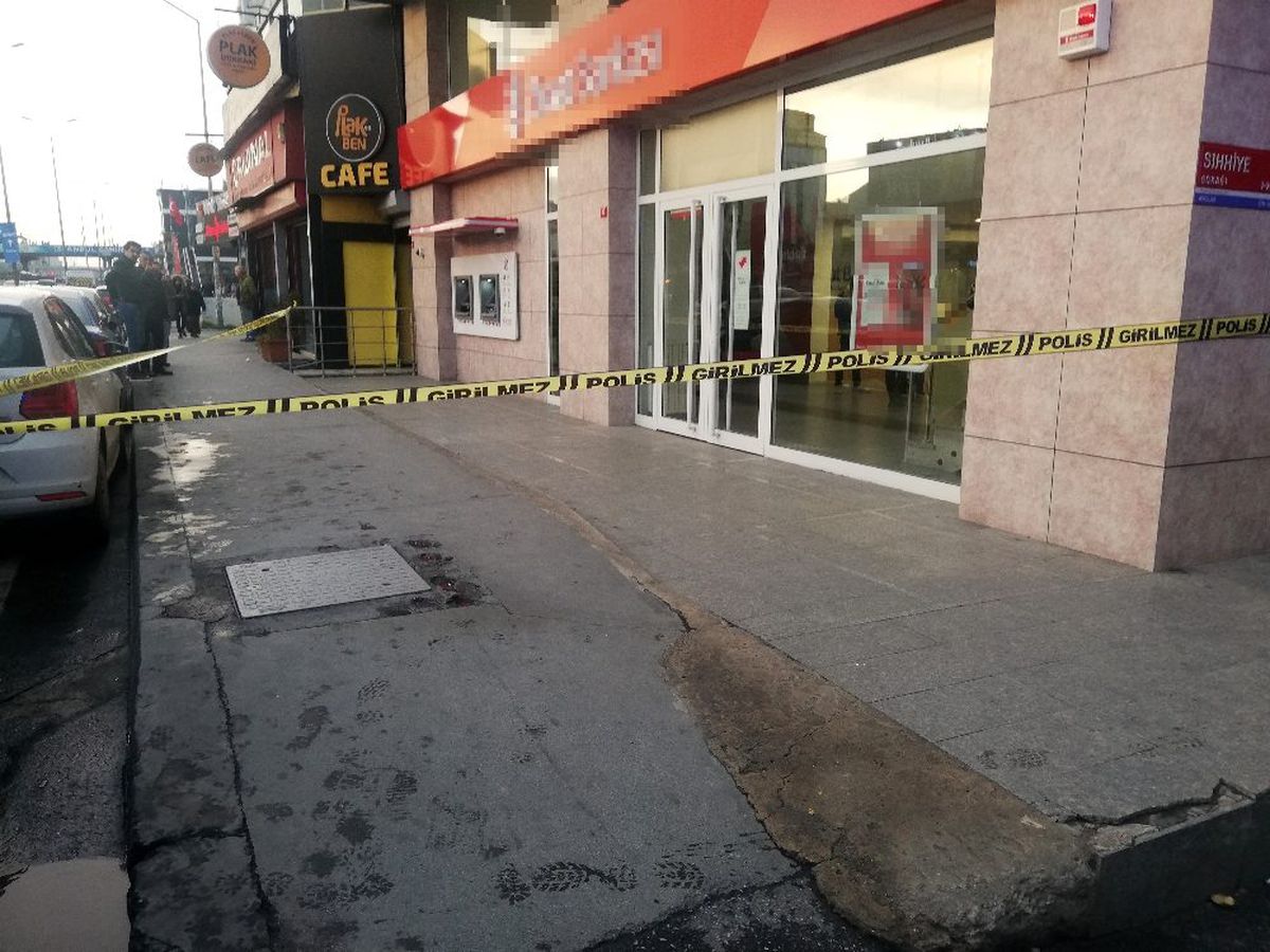 Avcılar\'da banka şubesinde soygun girişimi