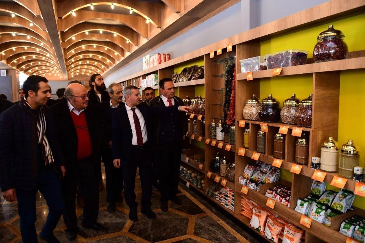 Başkan Çınar, sosyal projeleri tanıttı