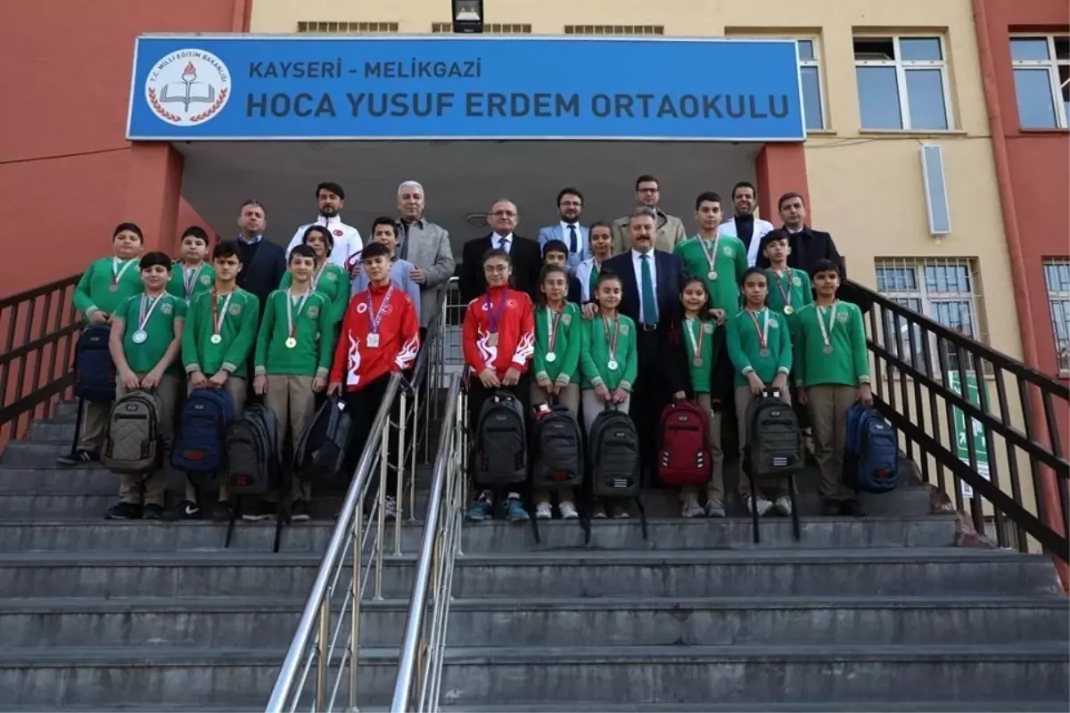 Başkan Palancıoğlu, başarılı sporcuları tebrik etti