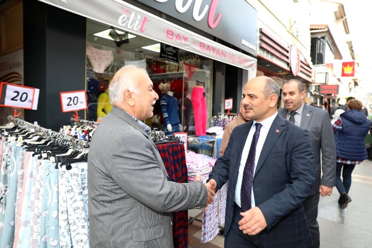 Başkan Söğüt, Ağadere Caddesi esnafıyla buluştu