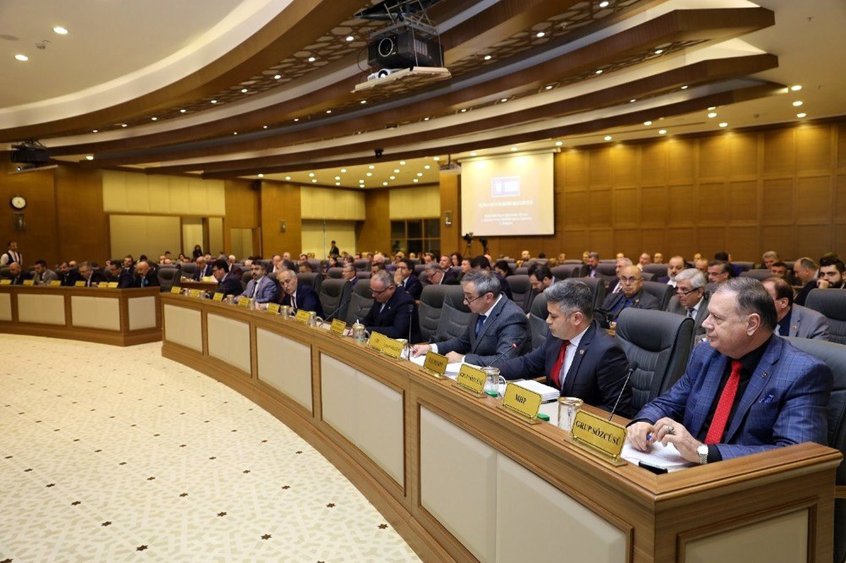 Bursa Büyükşehir\'den \'ihtiyaç sahiplerine\' su jesti