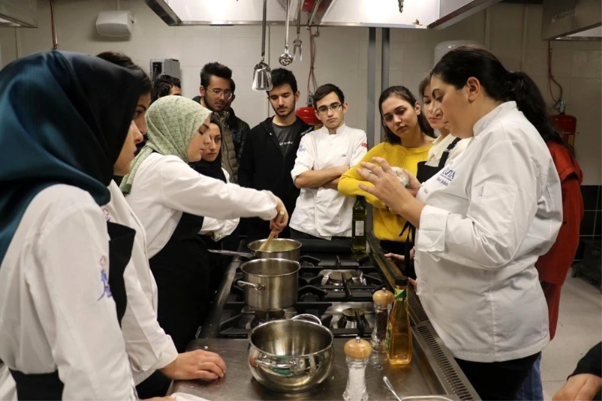 Gastronomi bölümü öğrencilerine bulgur eğitimi