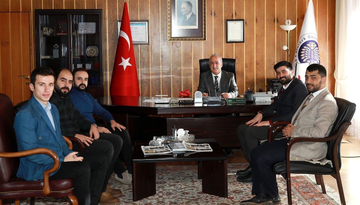 Genç Müsiad yöneticileri, Rektör Çomaklı ile bir araya geldi