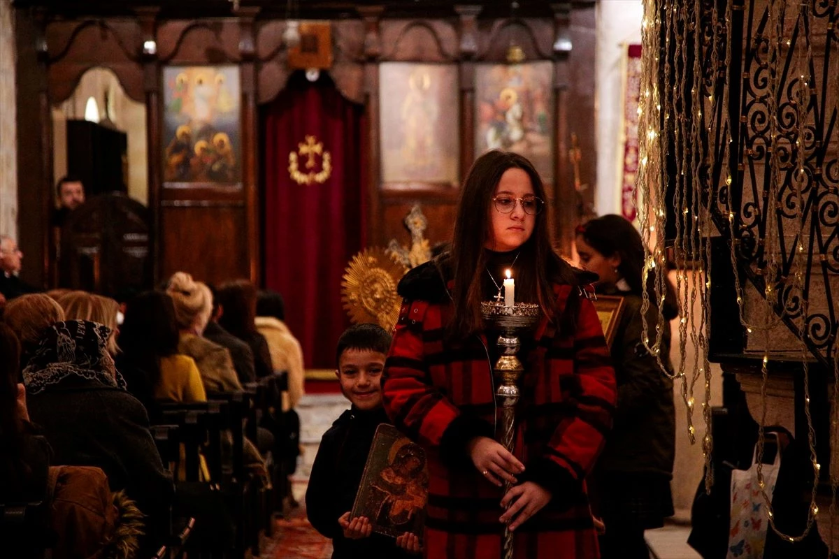 Hatay\'da Ortodoks kiliselerinde Noel ayini yapıldı